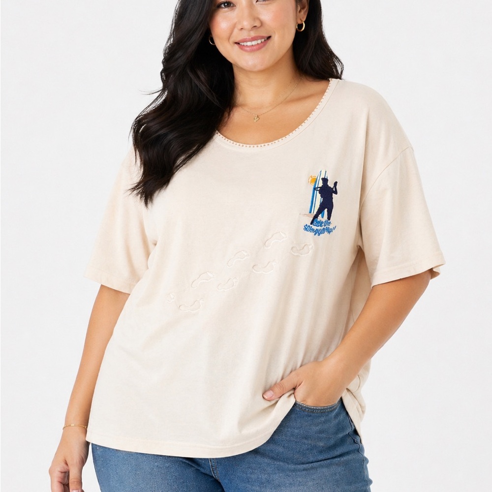 Elvis Presly Women’s Cream Short Sleeve Graphic Tee - Casual Comfort XL